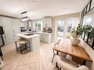 Photo 15- click for photo gallery